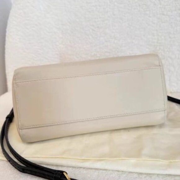 FENDI Peekaboo classic twist lock closure iconic FF pattern shoulder bag - Picture 6 of 7